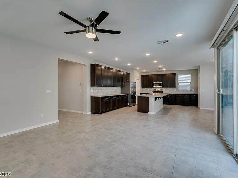 520 Founders Creek Ave — Photo 12