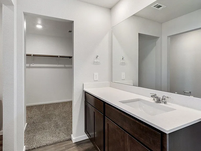 305 Randall Pl — Photo 14