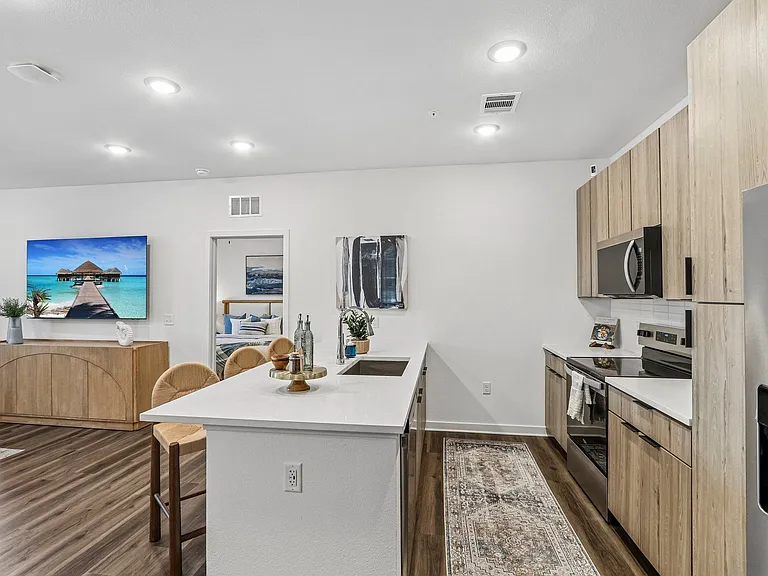 Velara Luxury Apartments — Photo 3