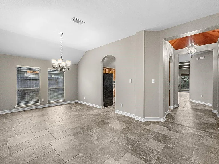 27723 Amy Willow Ln — Photo 4