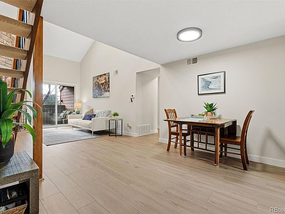 5th image of 433 Wright Street #304