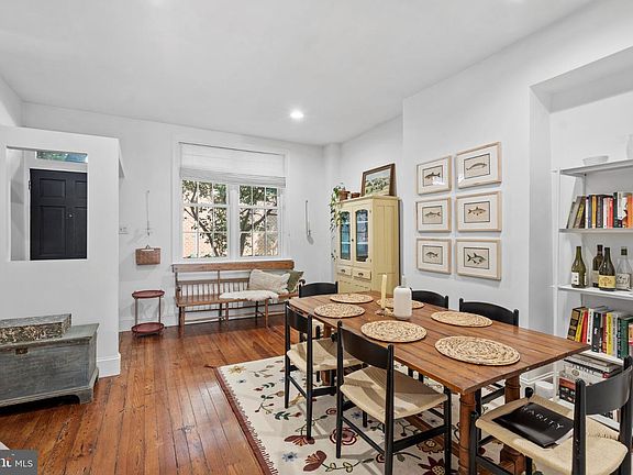 2nd image of 822 N Lecount St