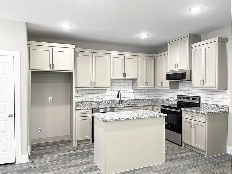 4837 Spindrift Psge — Photo 10