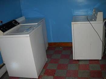 2nd image of 622 Kaki Dr