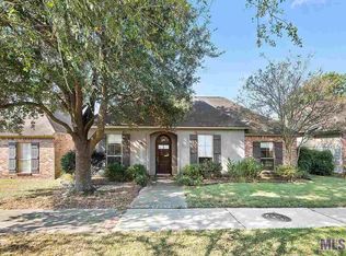 8544 E Cypress Point Ct, Baton Rouge, LA 70809