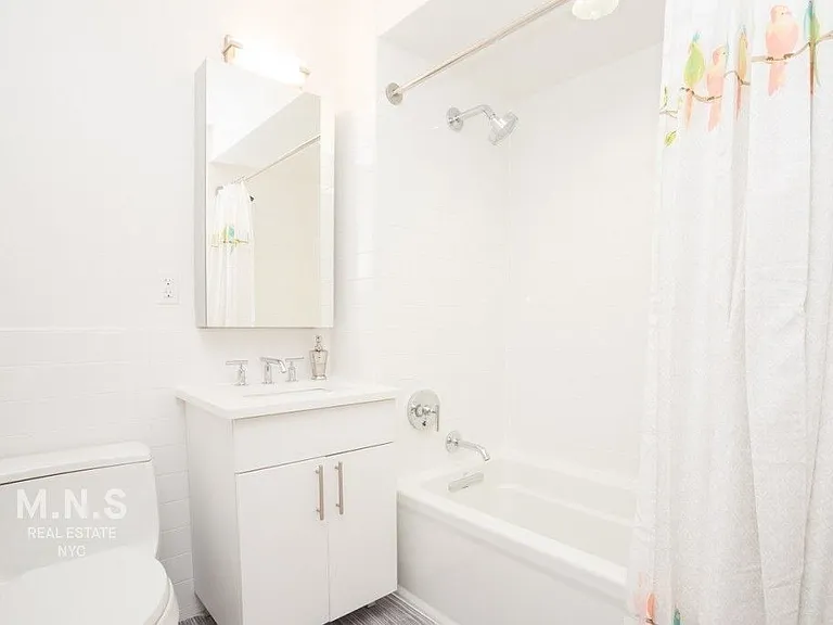 27 Albany Ave #701 — Photo 9