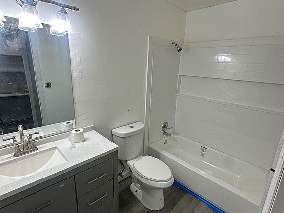 Bathroom for bedroom 2-3-4