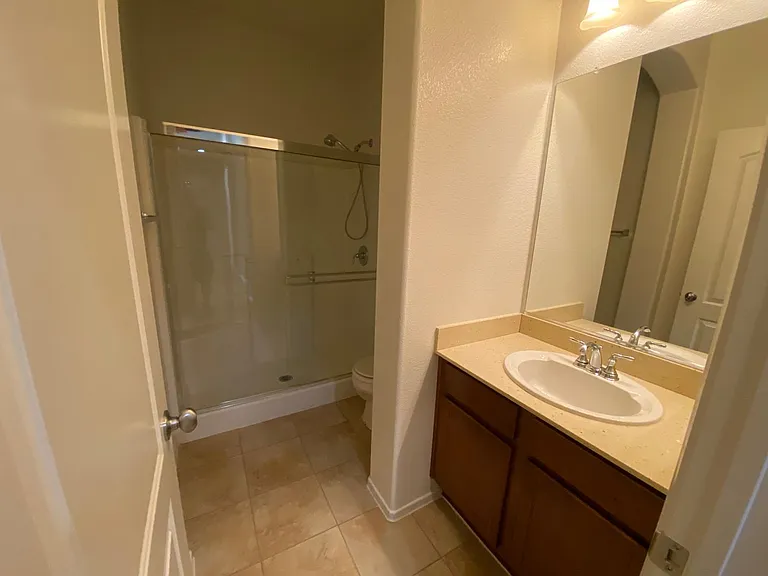 2274 Hay Market St — Photo 17