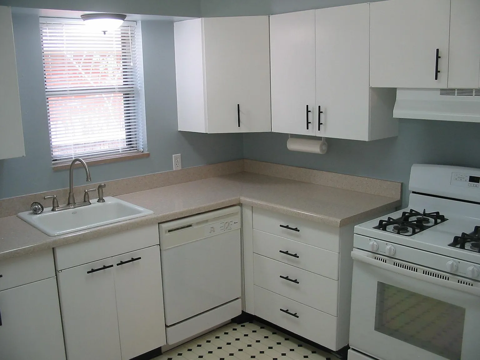 5545 N Shawnee Ave — Photo 3
