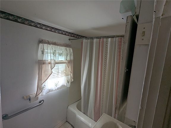 5th image of 1214 Jefferson Ave