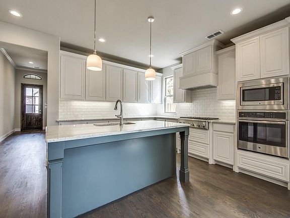 3rd image of 2404 Hunters Blvd