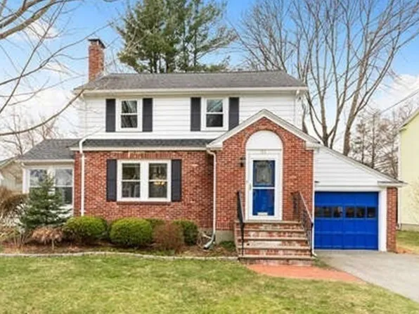 84 Gleason Rd, Lexington, MA 02420