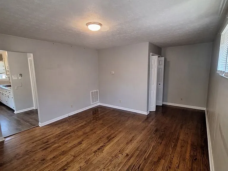 838 Ridge Rd — Photo 8