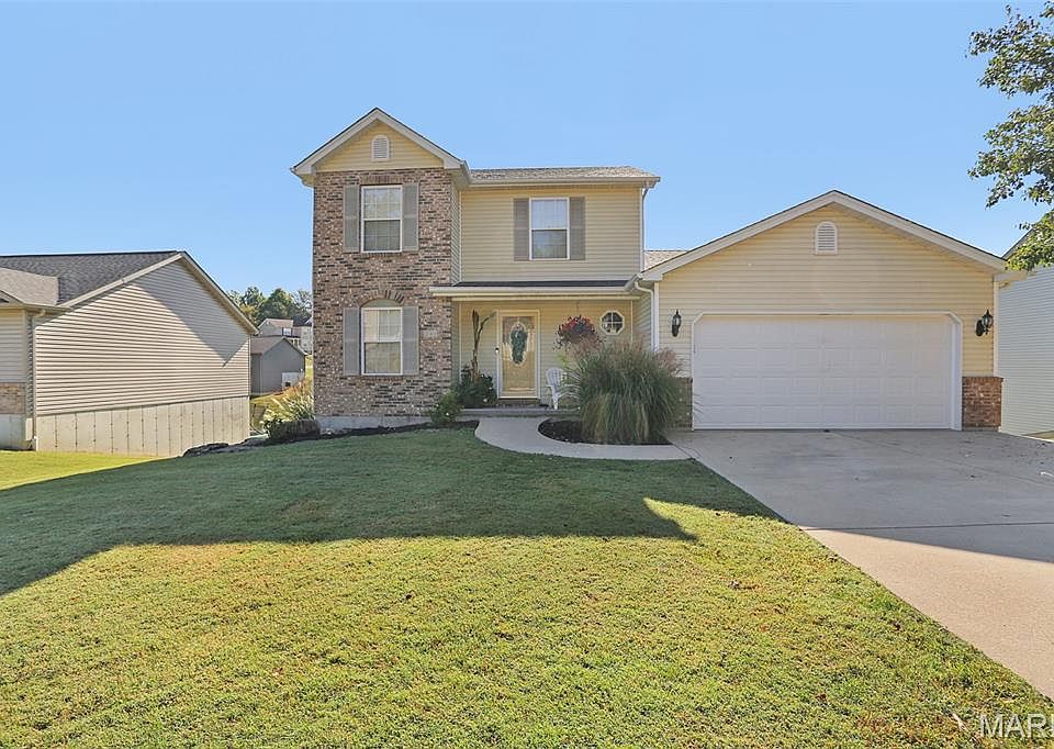 1st image of 240 S Ridge Ct