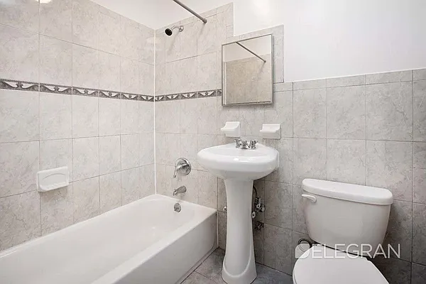 Rented by (Legacy) Elegran | media 9