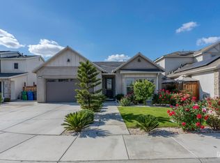 3609 Tawney Oaks Ln, Shafter, CA 93263