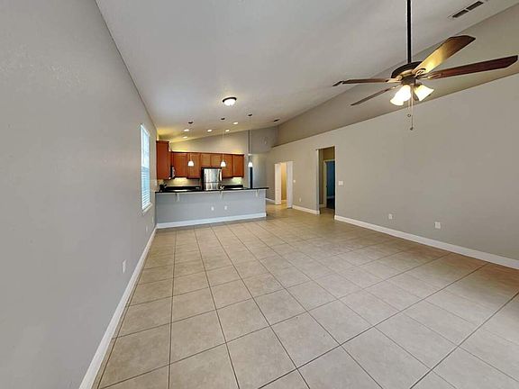 4th image of 505 Hibiscus Cove Dr