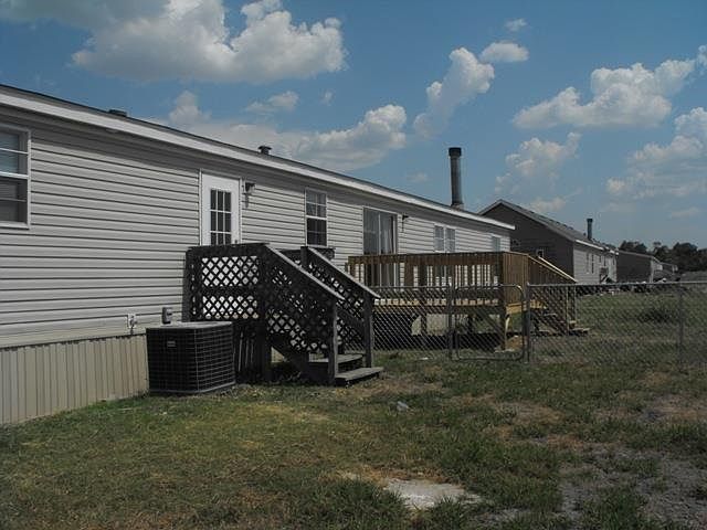 2nd image of 2774 County Road 601