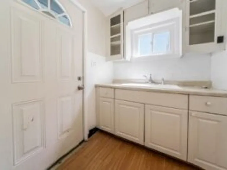 3402 Roehl Ave — Photo 39