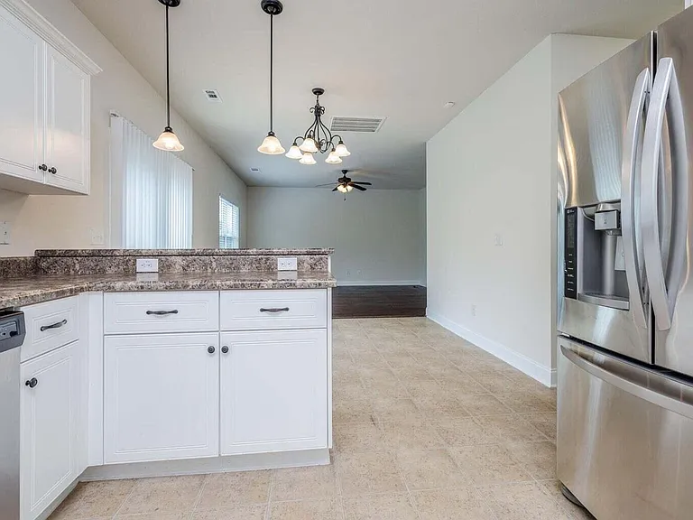 512 Cranberry Cir — Photo 14