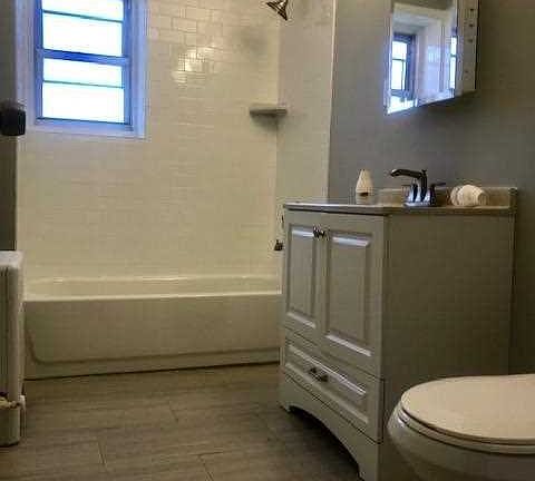 4th image of 2320 Linwood Ave #3C-203C