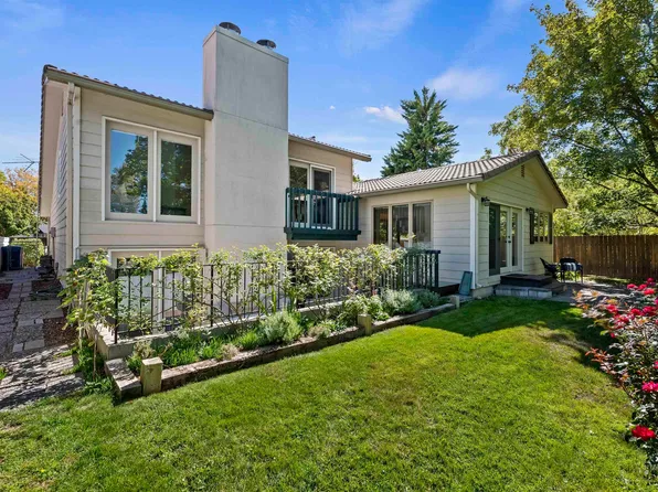 5813 W Gate House Ct, Boise, ID 83703