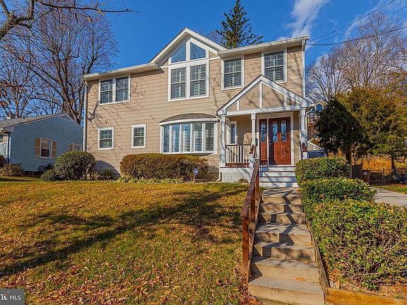 5th image of 1206 Parrish Dr