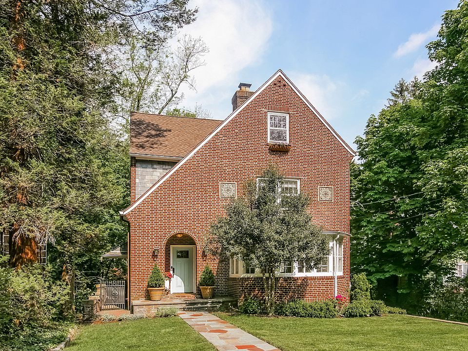 1st image of 7 Holland Pl