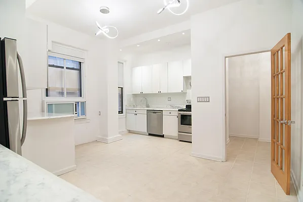 Rented by WAM Partners - William Moses Co. | media 30