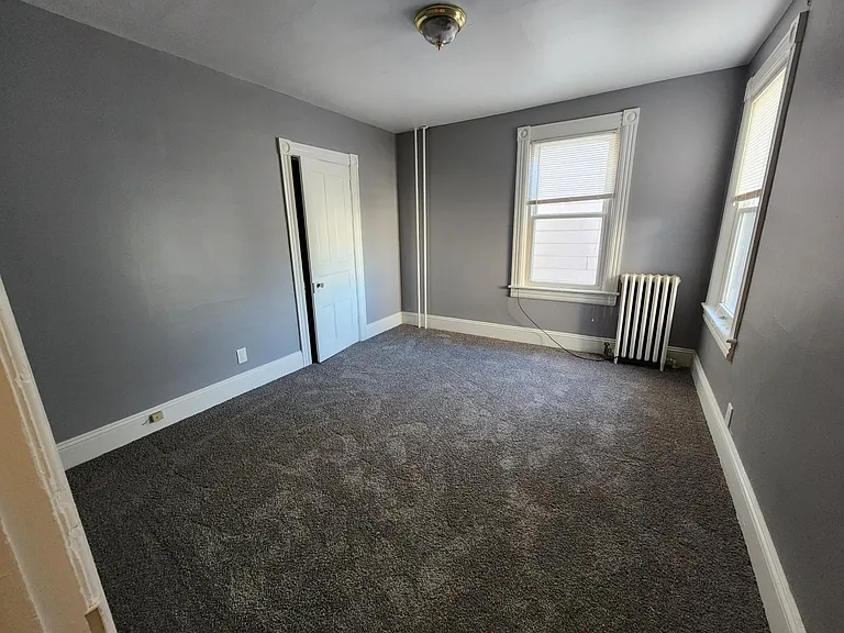 41 Glen Ave #2 — Photo 5
