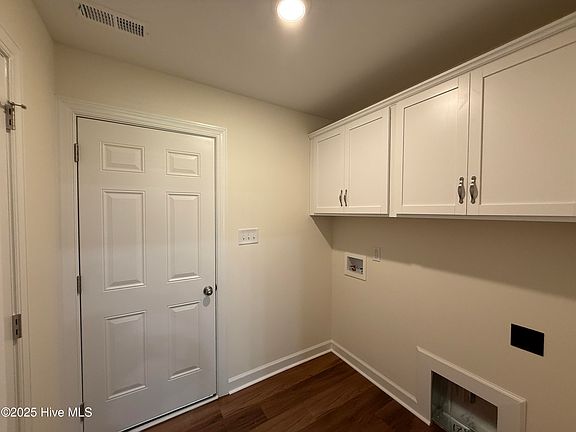 4th image of 215 Maxwell Farm Lane