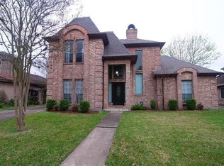 2807 Stoney Wood Dr, Houston, TX 77082