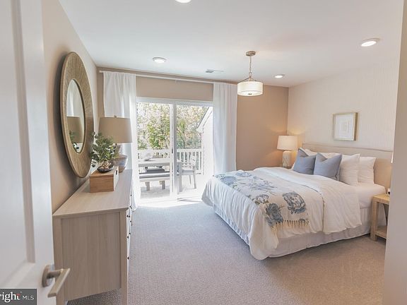 4th image of Gallagher Drive Perch