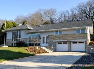 4676 S Shore Ave, Slinger, WI 53086