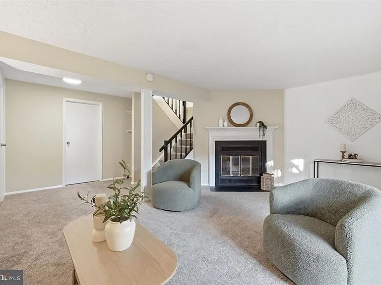 7619 Nutwood Ct — Photo 27