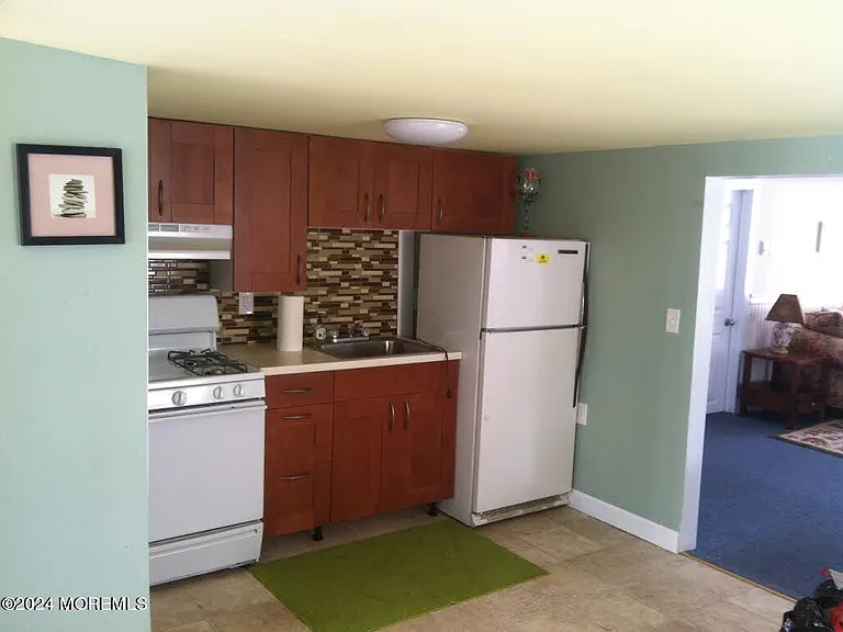 425 1st Ave — Photo 7
