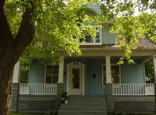 504 N Walnut St, Clinton, IL 61727