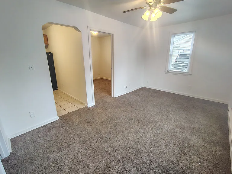 921 River Park Dr #1 — Photo 4