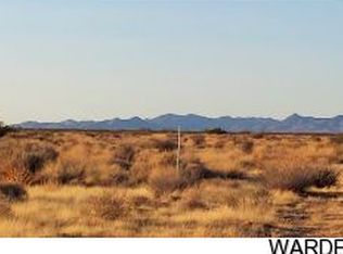 3771 N Morenci Rd, Golden Valley, AZ 86413