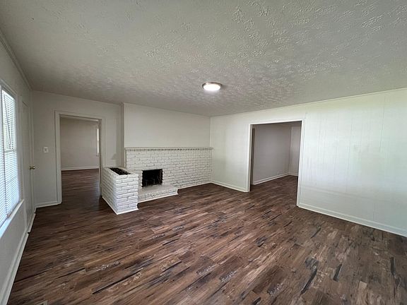5th image of 1771 Yellow St NW