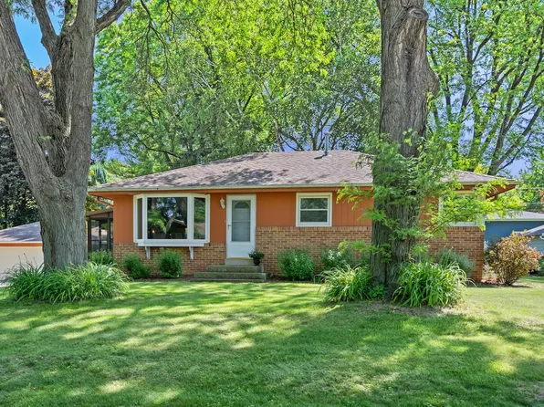 7820 North 46th STREET, Brown Deer, WI 53223