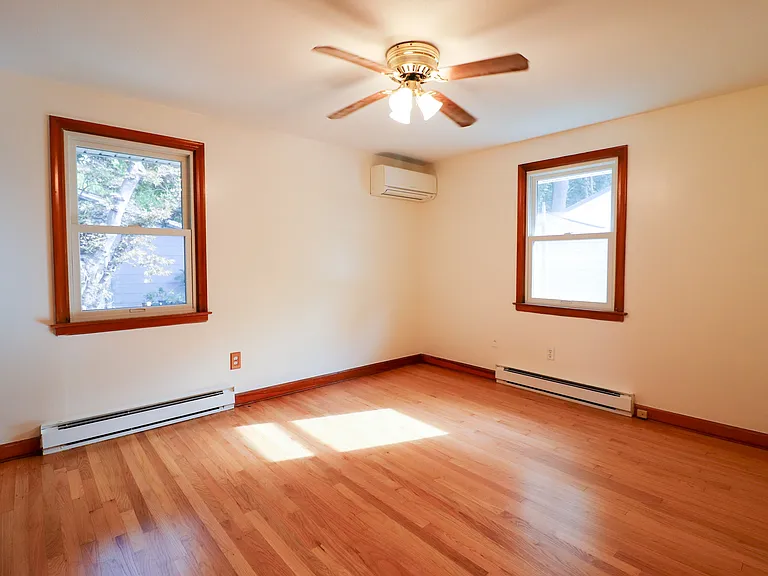 63 Home Ave — Photo 10