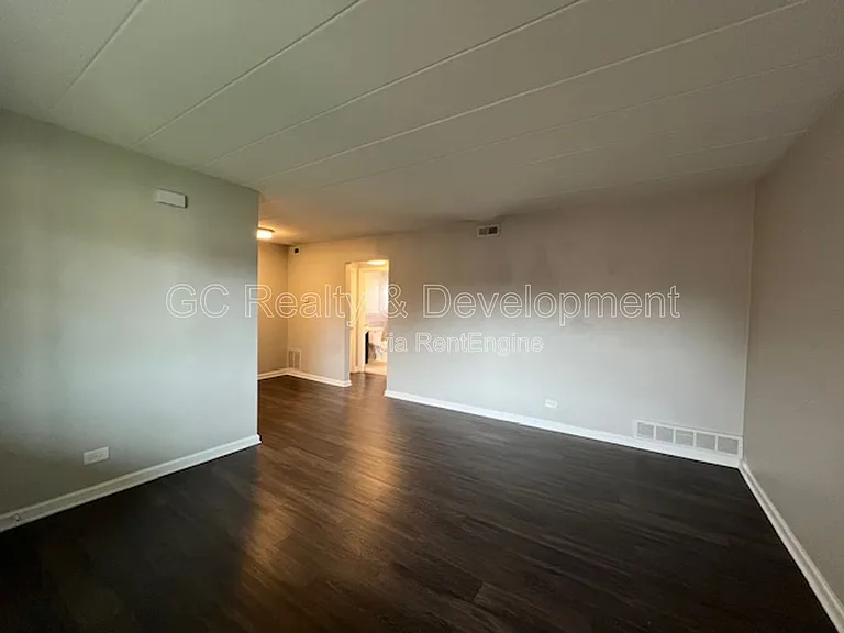 342 Wilson Ave #G — Photo 3