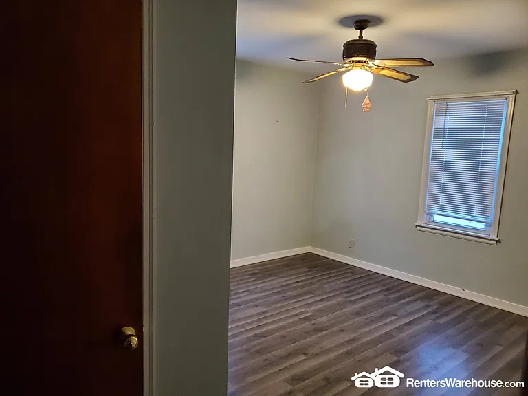 5531 Pompano Dr — Photo 4
