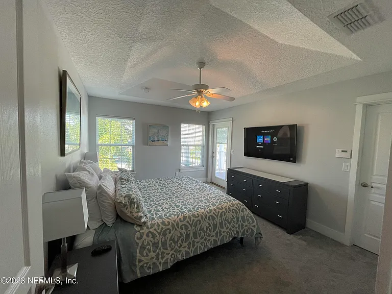 420 5th Ave S — Photo 23