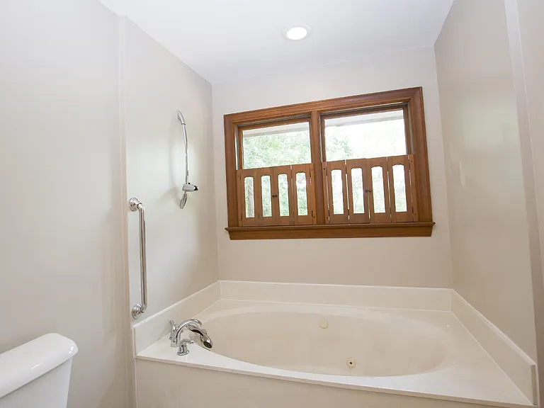 962 Water Oak Pl — Photo 44