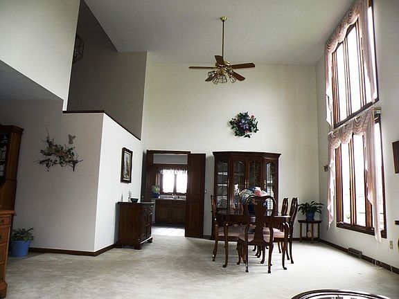 vaulted diningroom