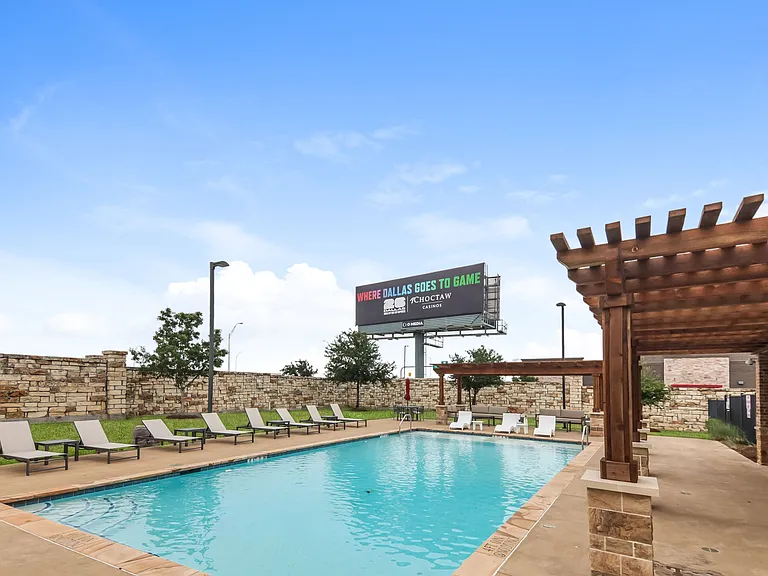 3100 Damsel Sauvage Ln — Photo 32