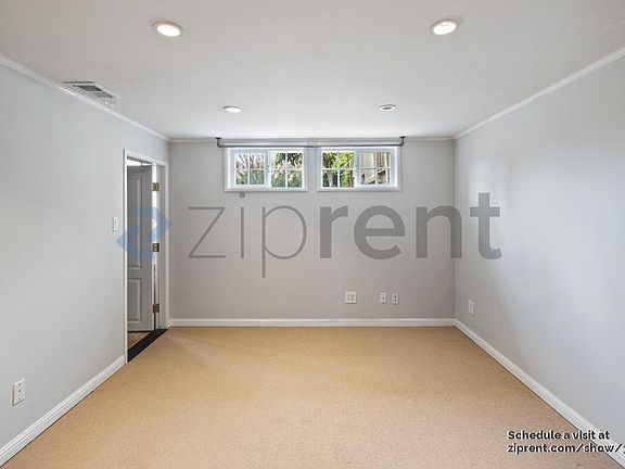 2nd image of 1936 Quintara St