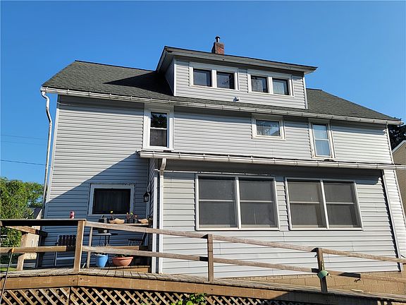 2nd image of 134-136 E Main St